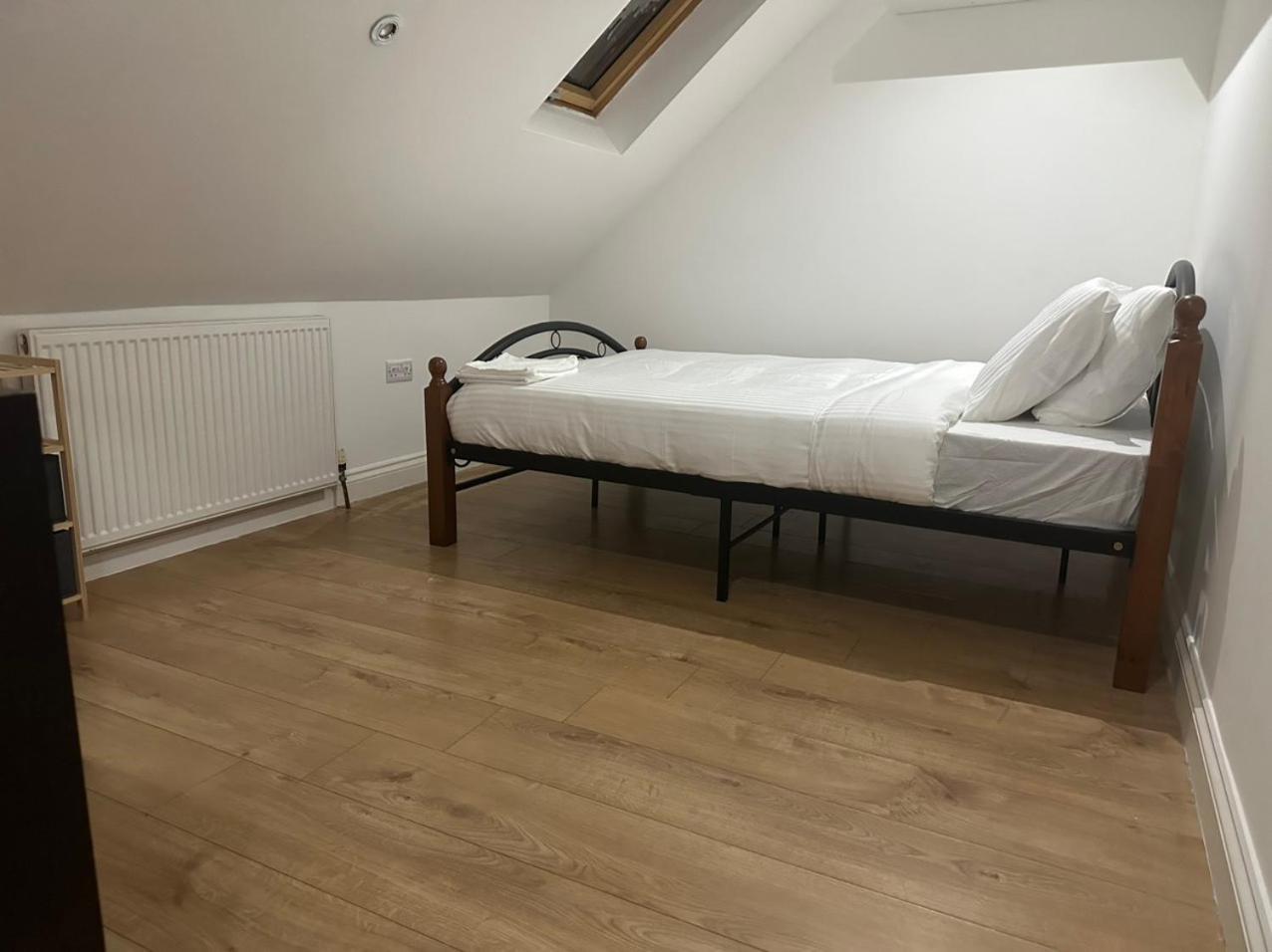 Tran Uk Homestay London Exterior photo