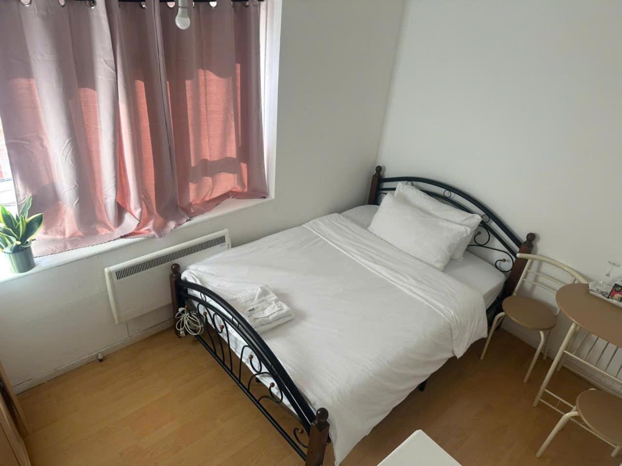 Tran Uk Homestay London Exterior photo